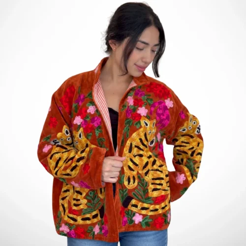 2 Lakshmi con tigres