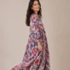 22 Shakti dress, Color palo de rosa con flores