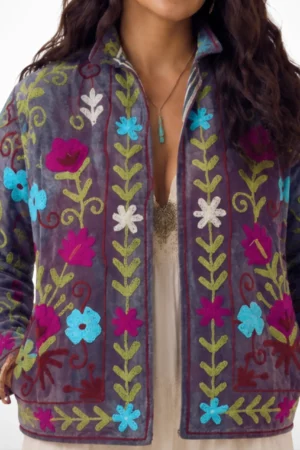 22 Lakshmi flores gris