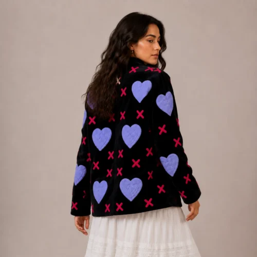 3 Lakshmi Jacket. Color azul marino con corazones