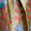 Lakshmi Jacket. Color mostaza con flores
